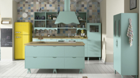 cocina de color con isla